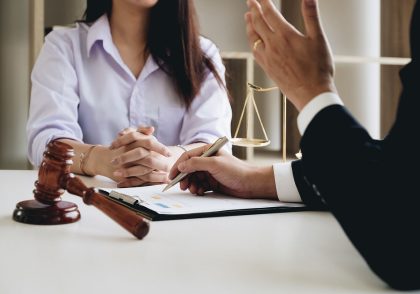 7 دلیل برای استخدام وکیل طلاق خانم