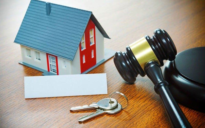 چگونه می توانم یک وکیل ملکی خوب پیدا کنم؟