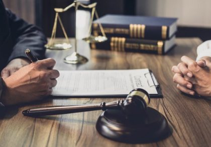 بهترین وکیل در ونک