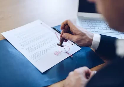 فرق وکالت تام و بلاعزل